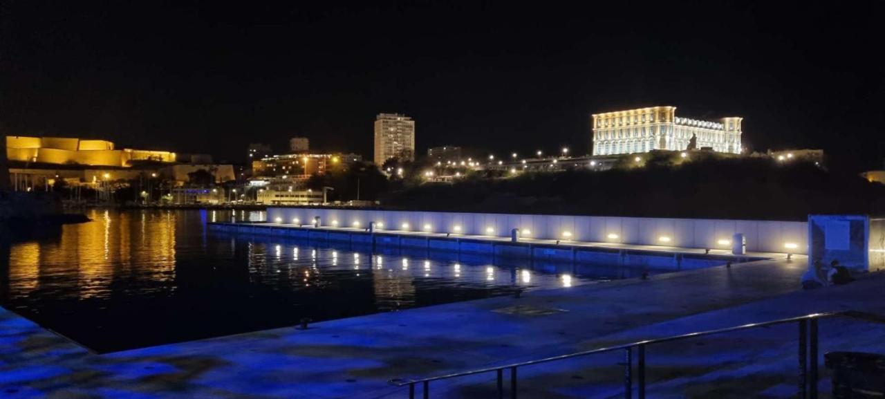 T2 La Joliette Sur Notre Dame Daire Marsilya Dış mekan fotoğraf